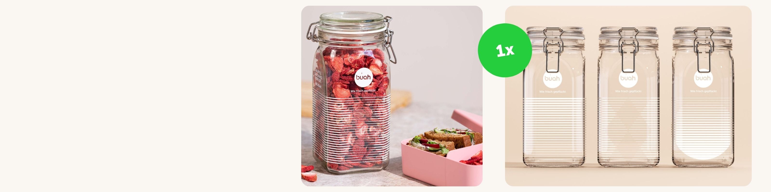 buah Glas Aufbewahrung mit Buegelverschluss voll mit buah gefriergetrockneter Erdbeere neben Ansicht von drei verschiedenen Glaesern